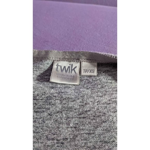 Long sleeve v shaped wrap top (xs) - Picture 4 of 6